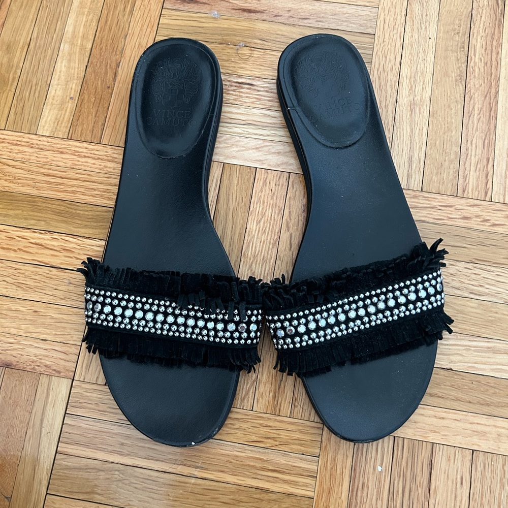 Vince Camuto slides